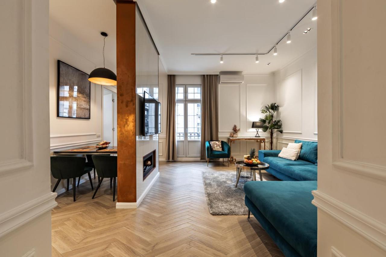 Max Central Apartment Belgrado Esterno foto