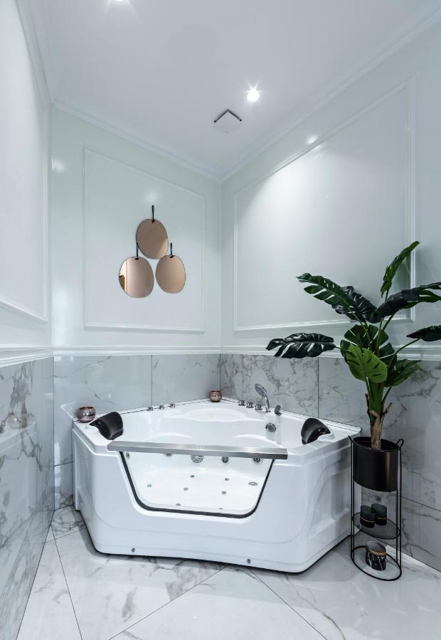 Max Central Apartment Belgrado Esterno foto