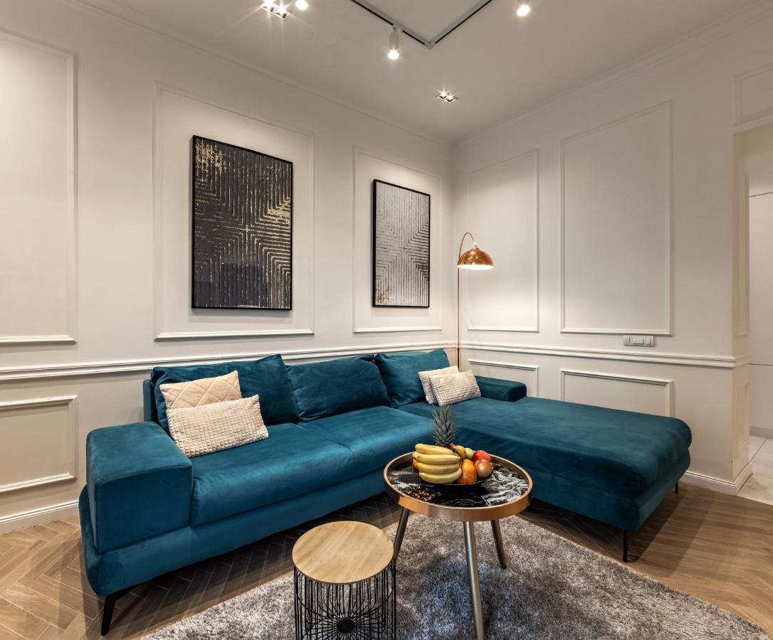 Max Central Apartment Belgrado Esterno foto