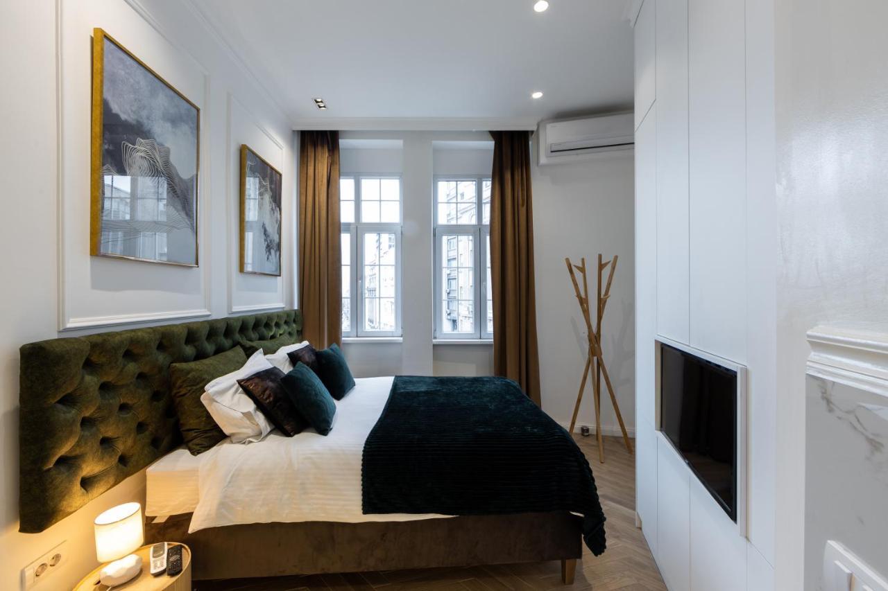 Max Central Apartment Belgrado Esterno foto